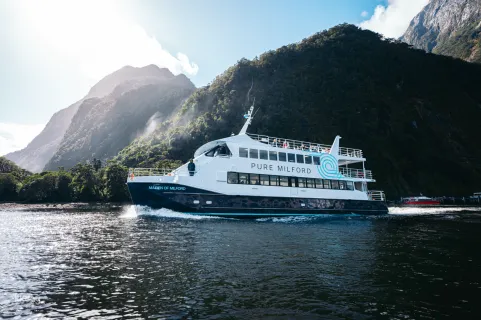 [Te Anau Departure] Milford Sound Coach Cruise Coach Day Tour | New Zealand