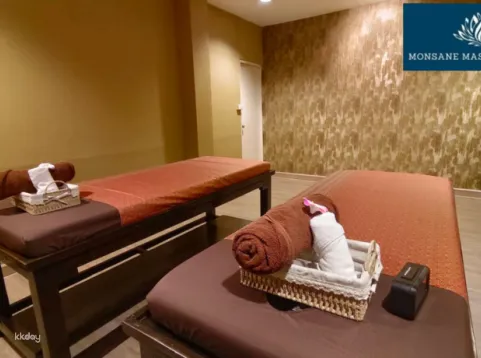 Monsane Thai Massage Experience in Bangkok | Thailand