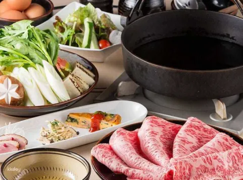 Japanese Fukuoka Gourmet｜Sukiyaki·Shabu-Shabu Specialty Store·Kuroya Nishi-Nakasu Store｜Online Reservation